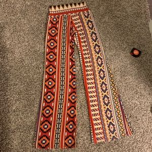 Aztec print stretchy pants - size Small